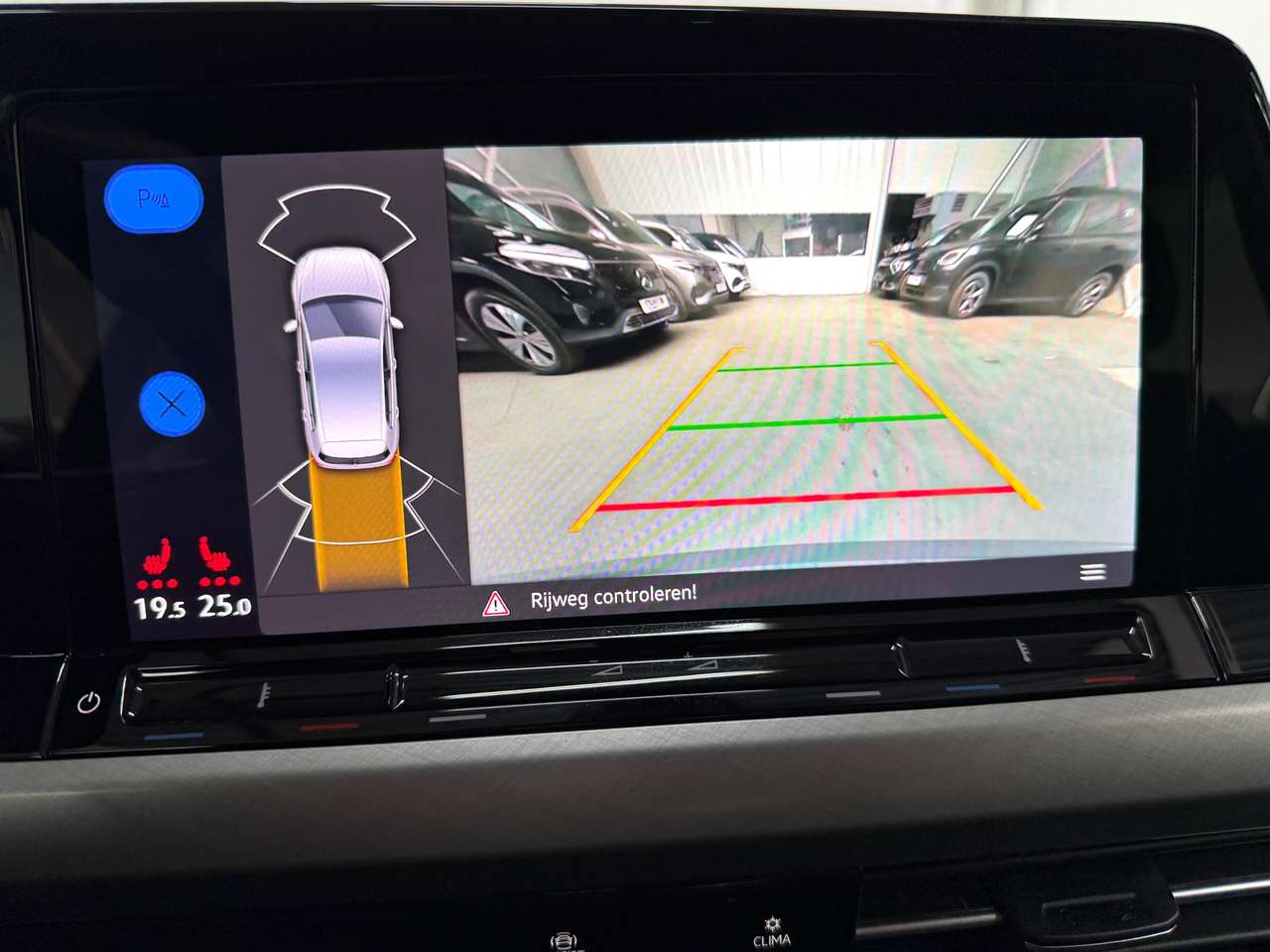 Volkswagen Golf 1.5 eTSI Life DSG LED*NAVI*PDC*CARPLAY*CAMERA*ACC*ALCANTRARA — foto 19 van 25