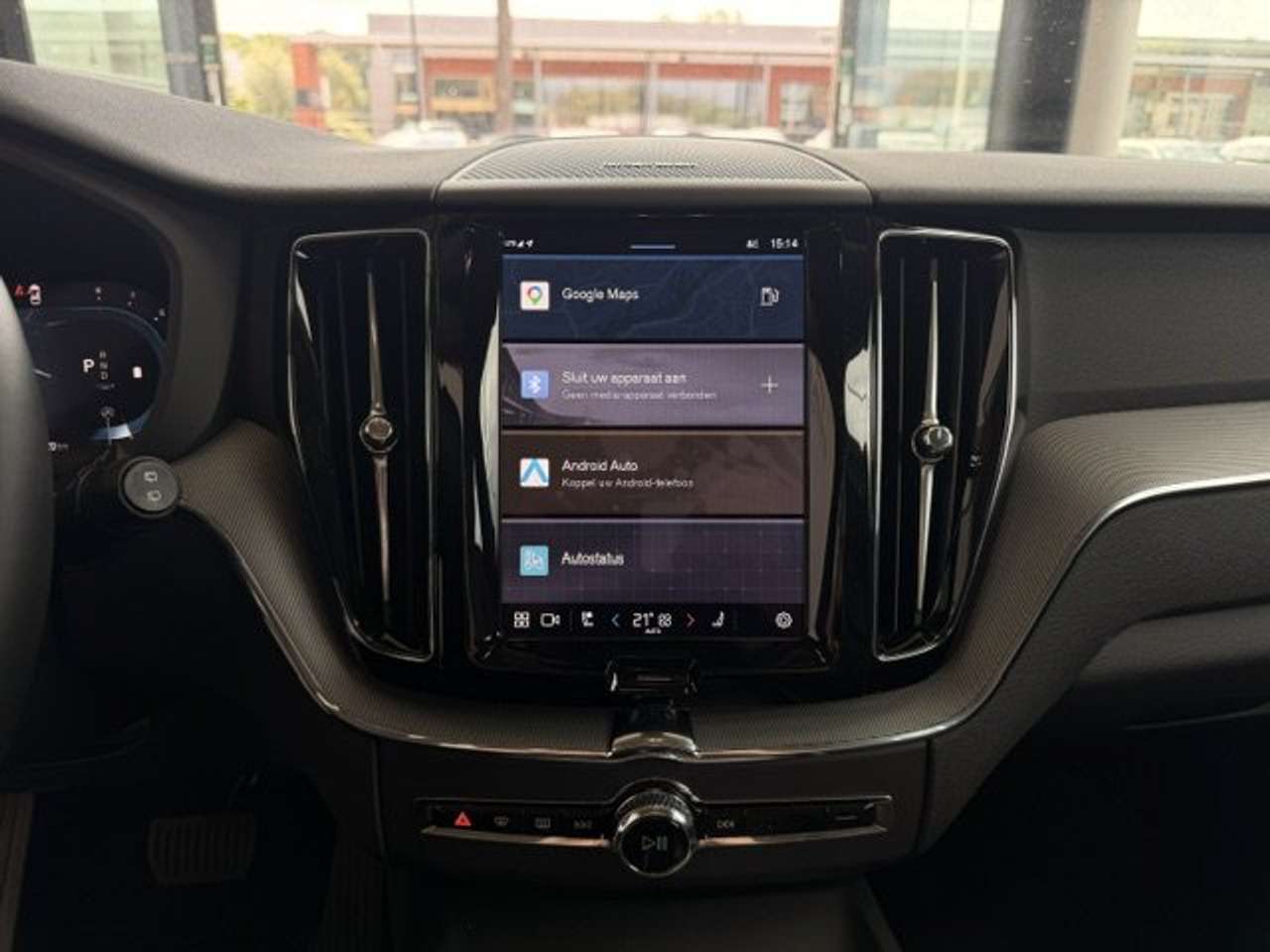 Volvo XC60 PLUS DARK B5  AWD AUTOMAAT +TAL VAN OPTIES — foto 12 van 22