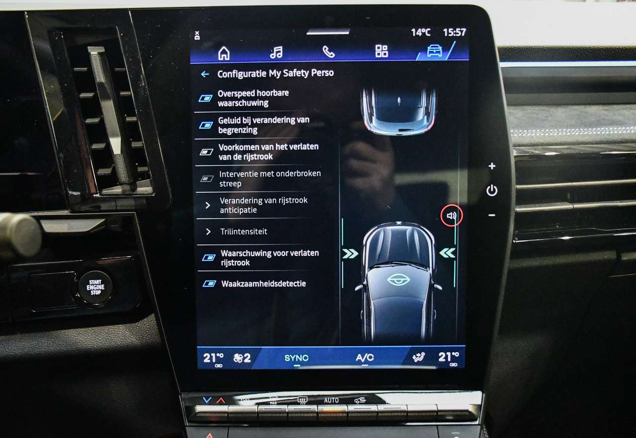 Renault Austral Alpine E-Tech Full Hybride - TREKHAAK / NAVIGATIE / SMARTLINK / ACC / CAMERA — foto 12 van 17