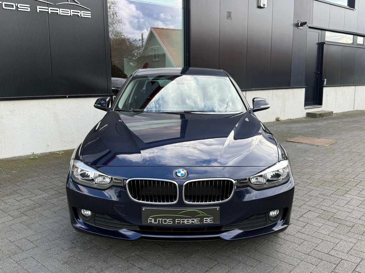 BMW 316 d  GPS  1 er prop 109000km Carpass !! — foto 2 van 18