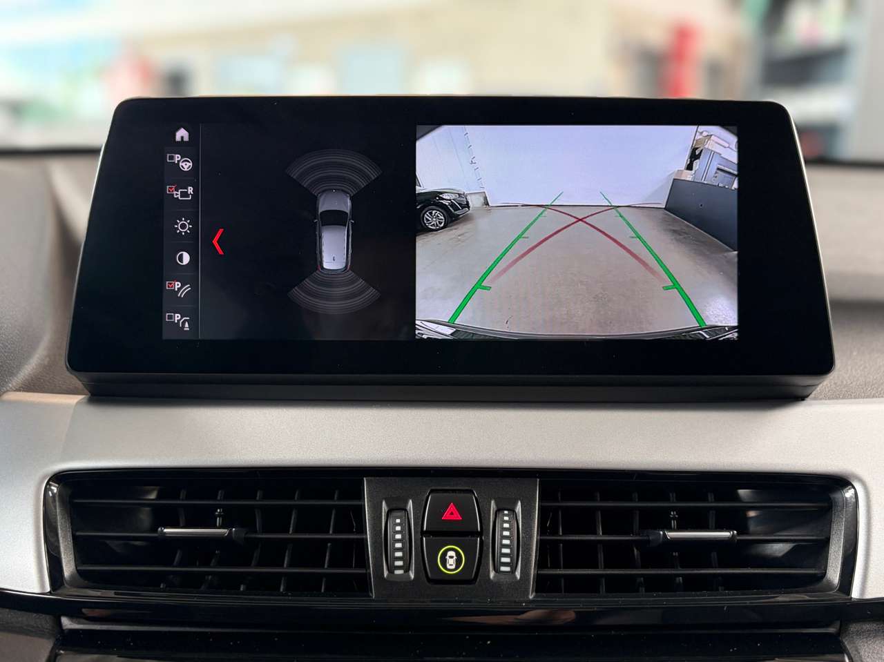 BMW X1 xDrive25e | Head-up Display | Cruise Control | DAB — foto 14 van 19