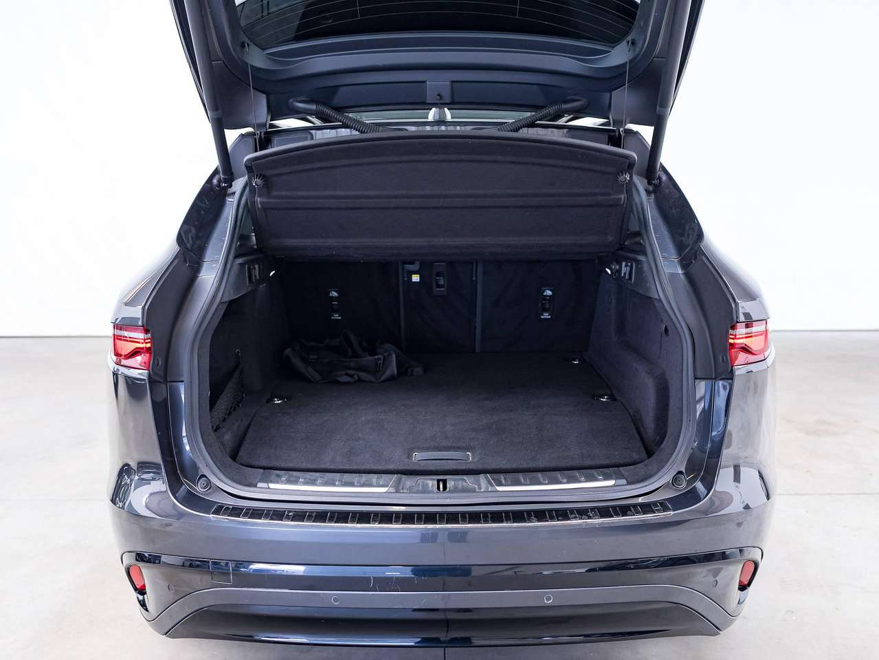 Jaguar F-Pace P400e R-DYNAMICS S|PHEV|PANO|ZETELVERW.(v/a)|KEYLESS|MERIDIAN SOUND SYSTEM|360°|ACC|LA|BLIND SPOT| — foto 12 van 25