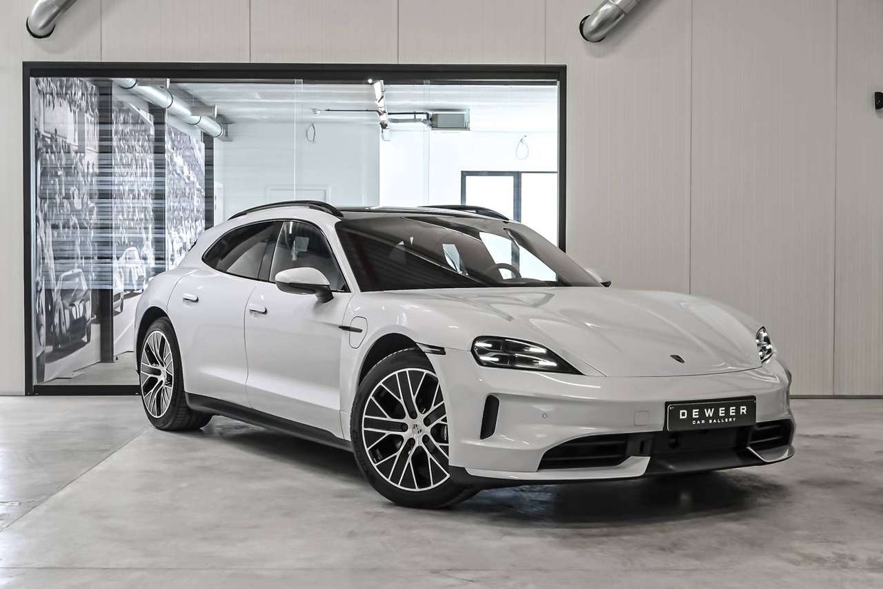 Porsche Taycan Taycan Sport Turismo FACELIFT-battery Plus-Sport design front-BOSE-ACC — foto 9 van 25
