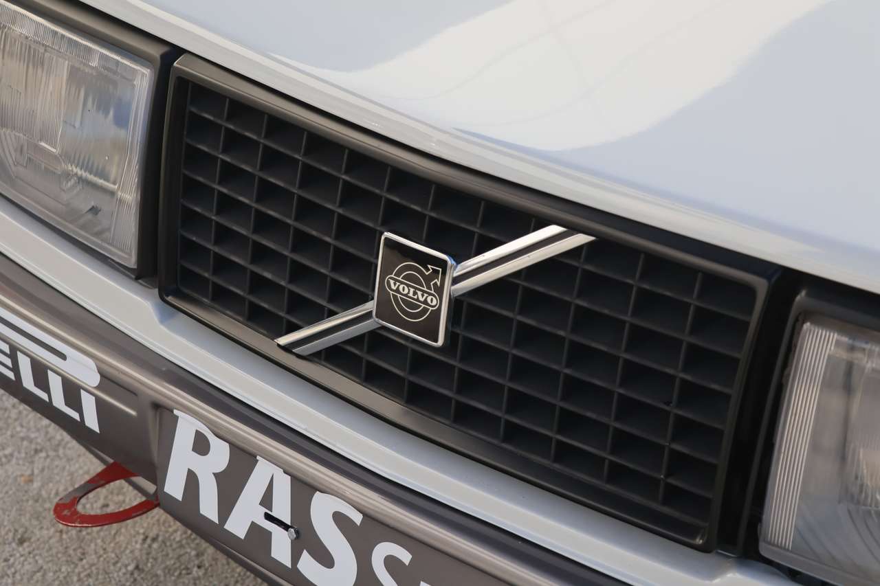 Volvo 240 240 Turbo Grp A - Brand new - FIA Homologated — foto 13 van 25