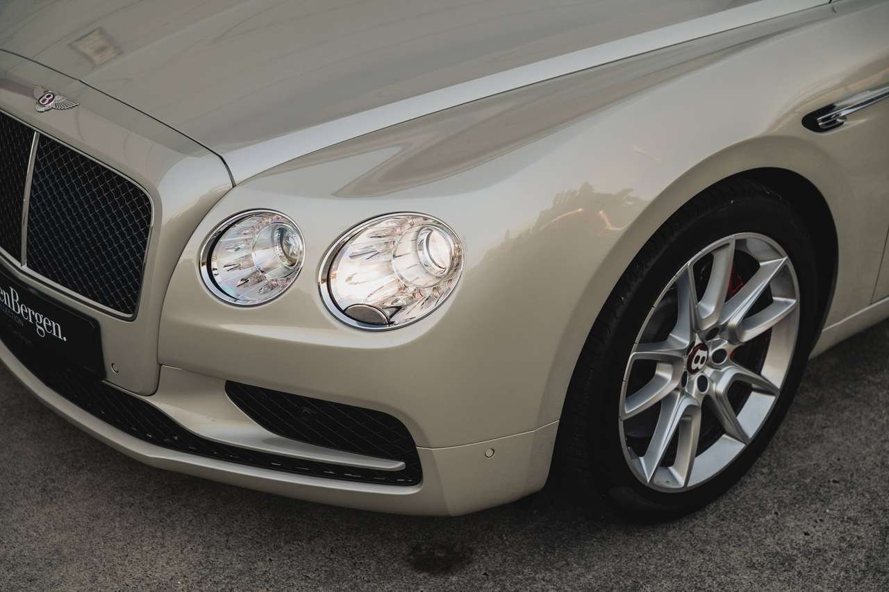 Bentley Flying Spur 4.0 V8 S - Mulliner Spec. - Bentley Historie — foto 4 van 25