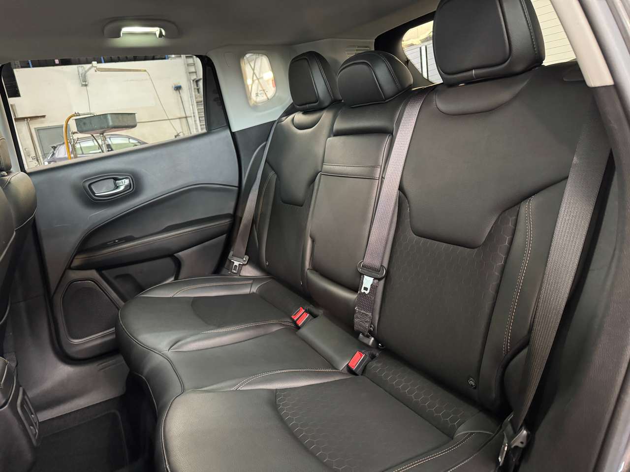 Jeep Compass 1.3 T-GDI Limited — foto 8 van 17