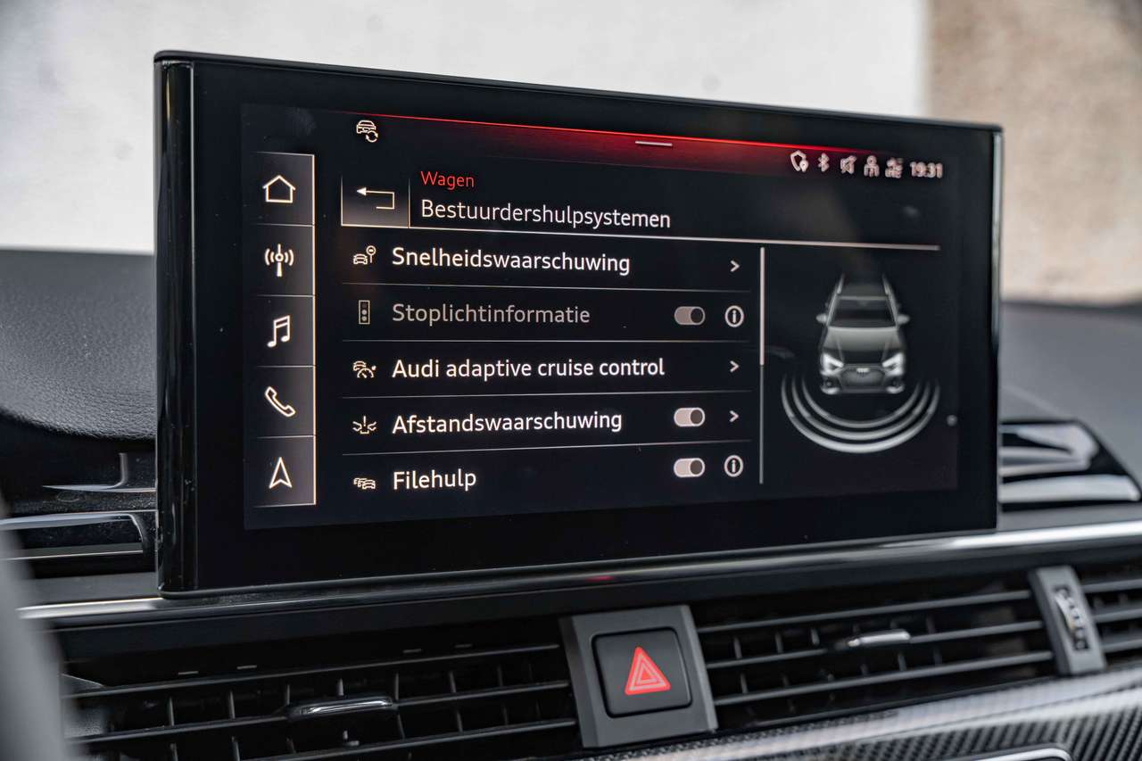 Audi RS4 Avant Quattro PANO/MATRIX/B&O/ACC/360°/AMBIENTE/HUD/ — foto 23 van 25