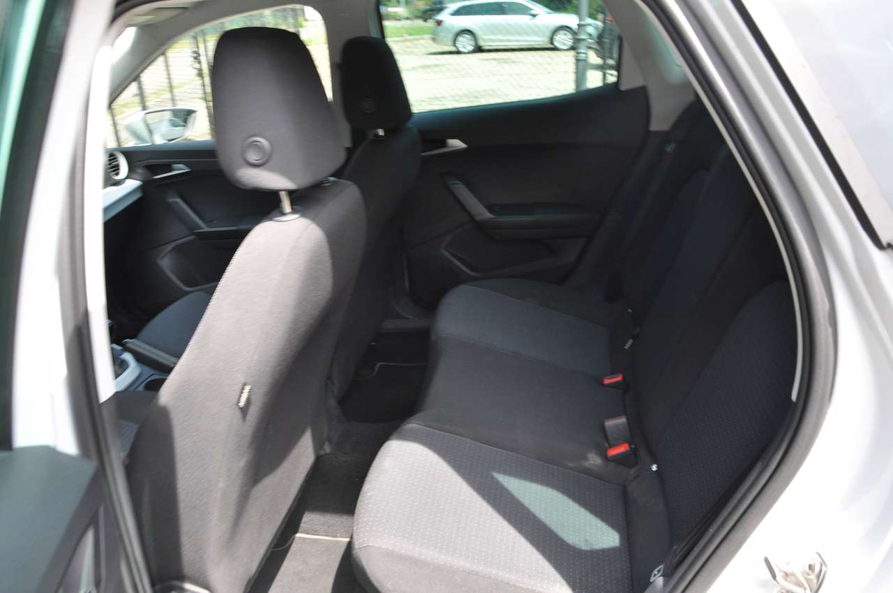 SEAT Arona 1.0 TSI "Move" Benzine - 24.500 Km - Manueel — foto 7 van 15