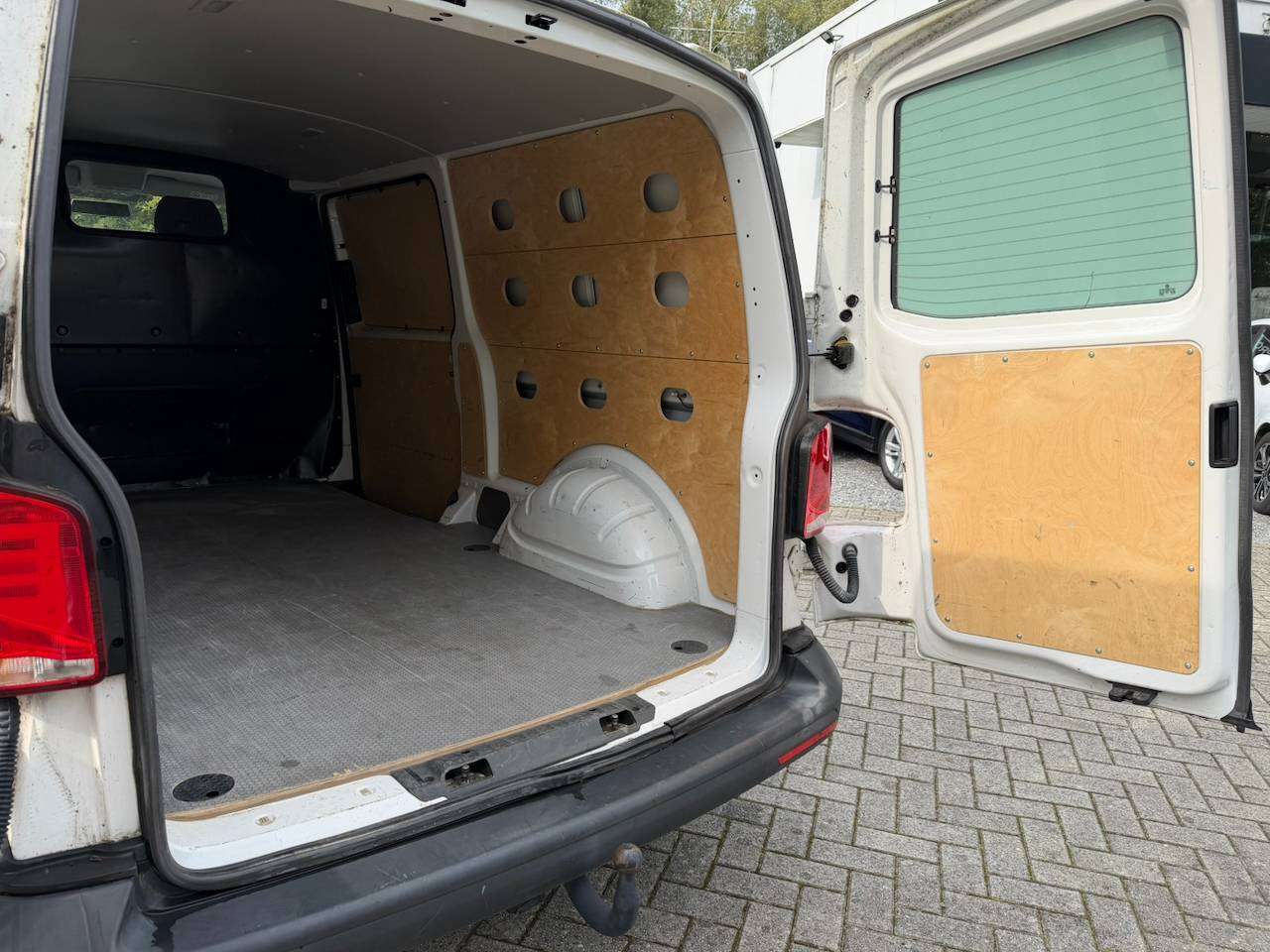 Volkswagen T6.1 Transporter BTW LANGE UITVOERING TREKHAAK CAMERA — foto 10 van 16