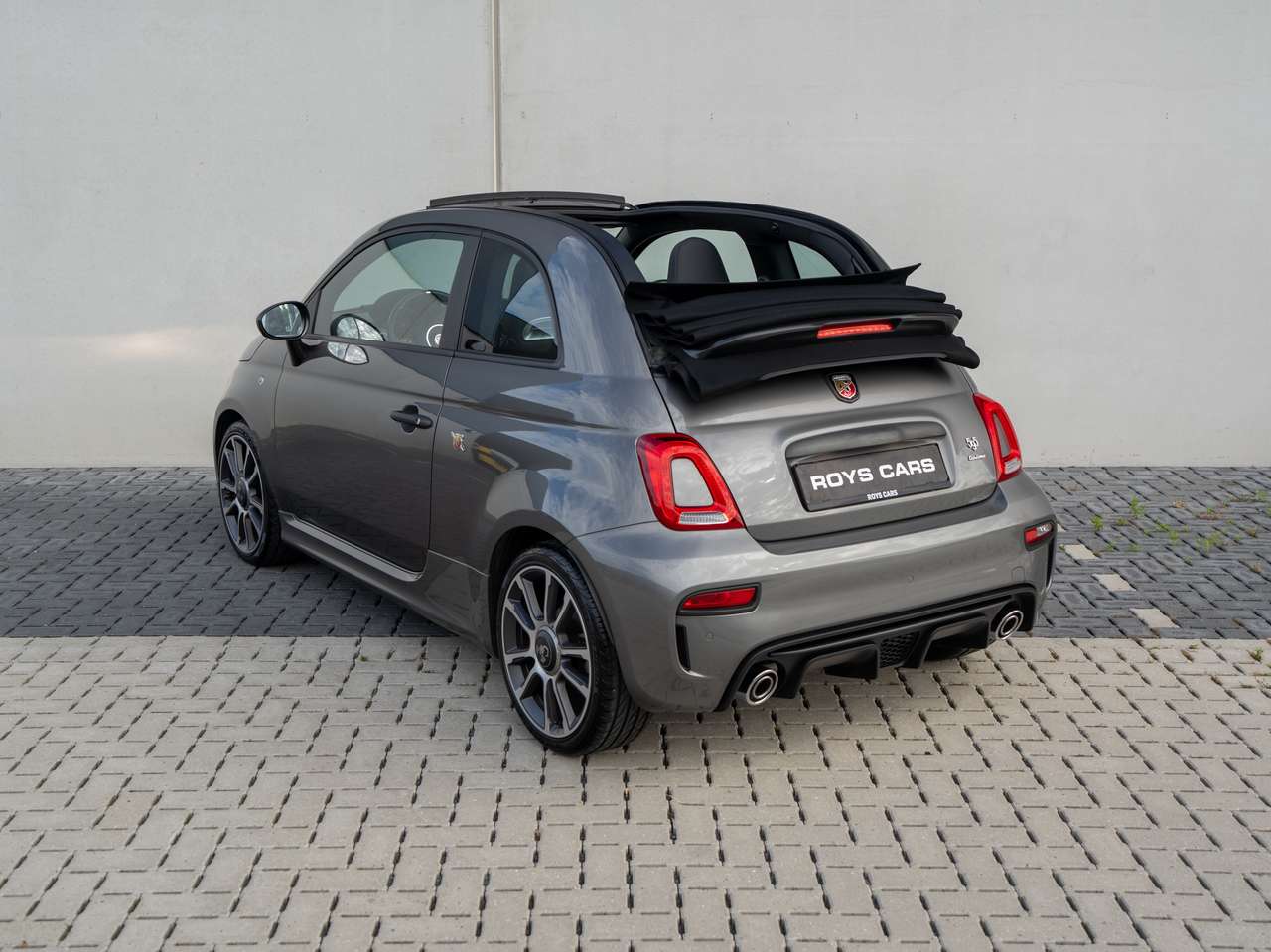 Abarth 595 Turismo 595C NEW CONDITION/BEATS AUDIO/PDC/NAVI/AIRCO/APPCONNECT — foto 13 van 25