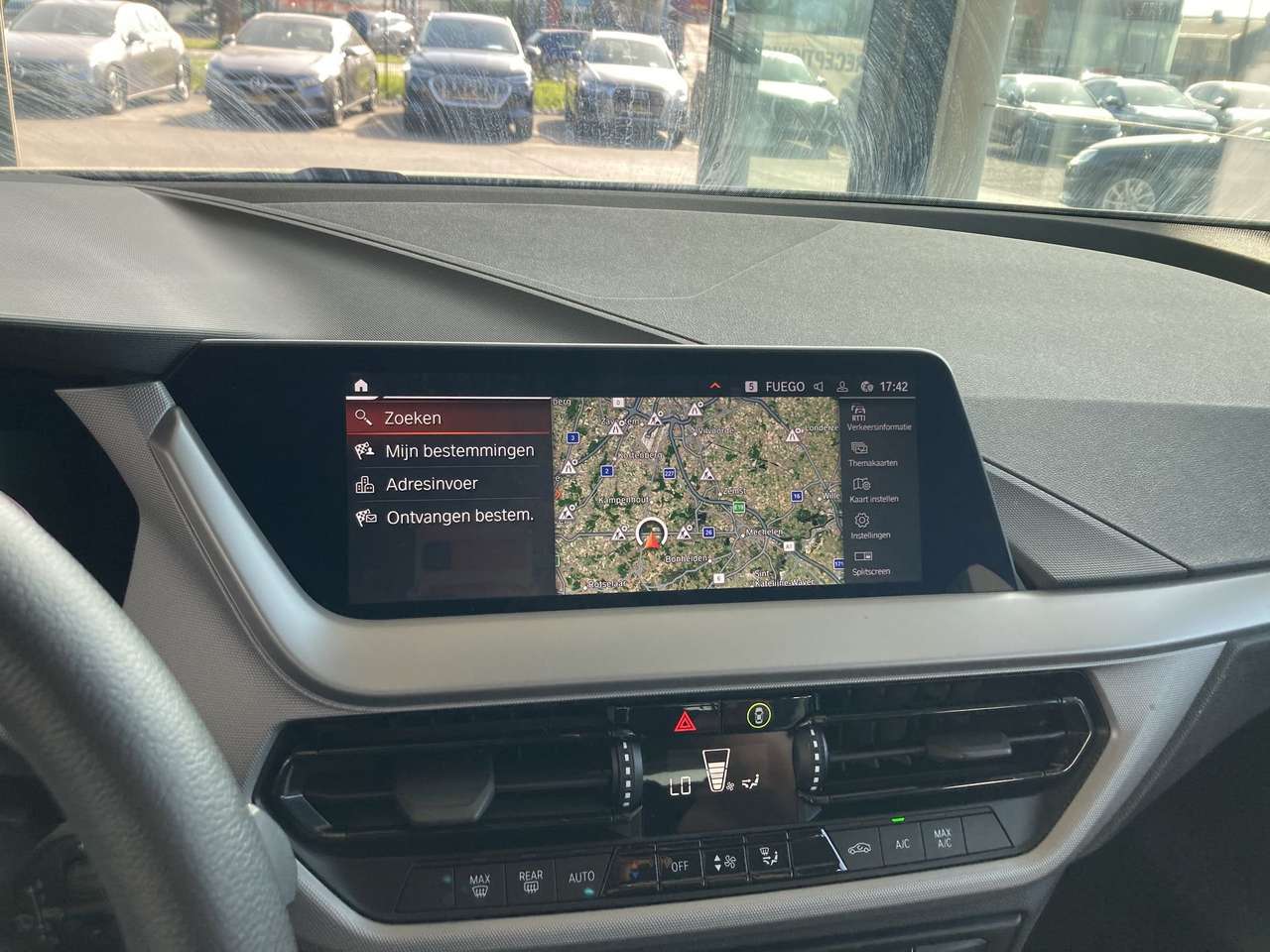 BMW 118 118I M-PACK BENZINE AUTOMAAT — foto 12 van 20