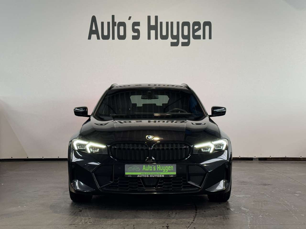 BMW 320 i Touring M-Sport — foto 2 van 20