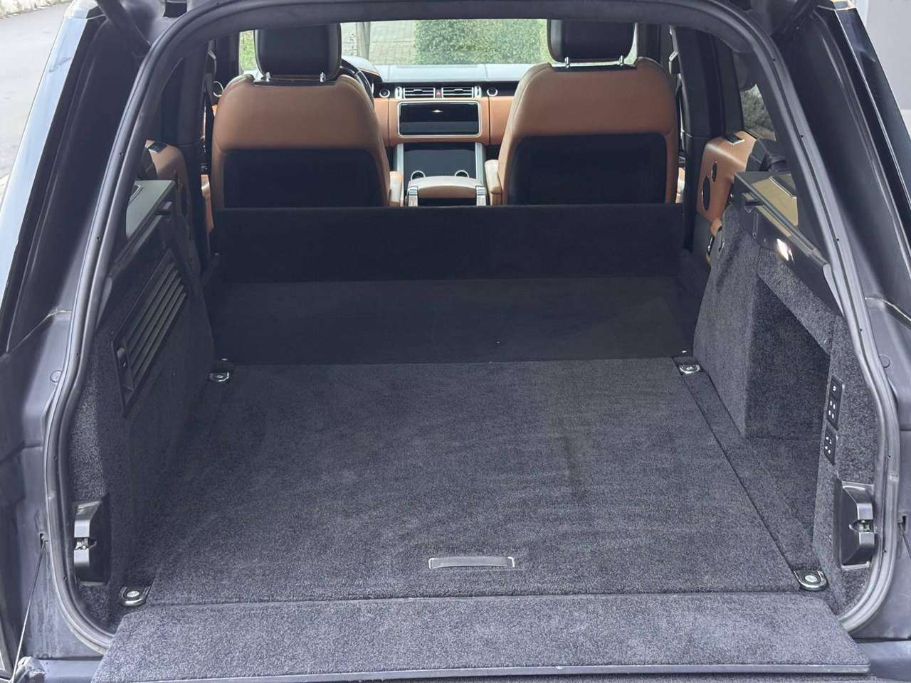 Land Rover Range Rover Range Rover 3.0 SDV6 Autobiography — foto 18 van 19