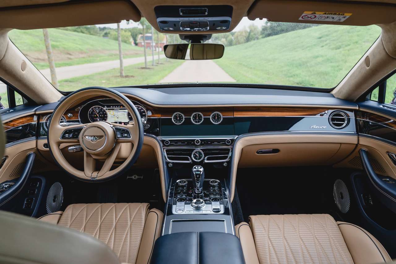 Bentley Flying Spur AZURE HYBRID - 4 SEAT - TOURING SPECIFICATION — foto 21 van 25