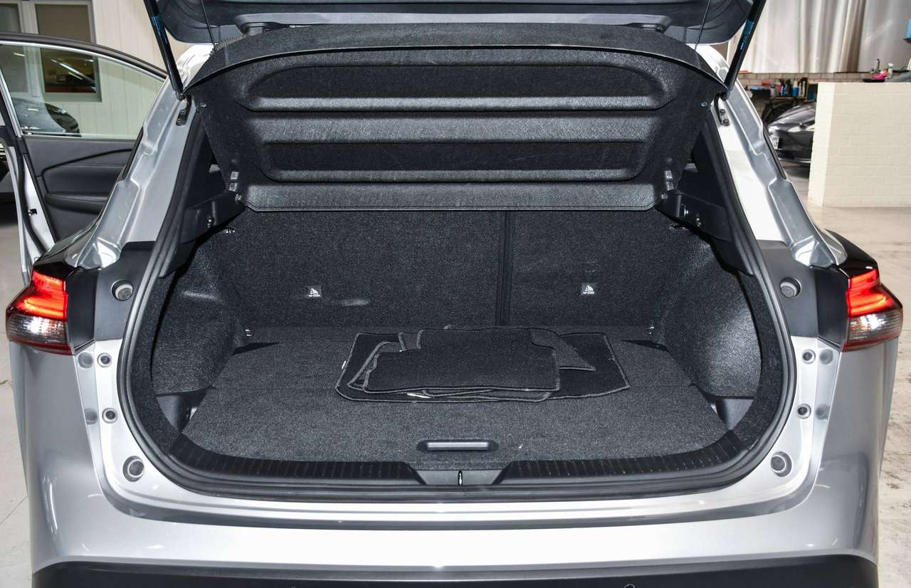 Nissan Qashqai Qashqai 1.3 DIG-T MHEV N-Connecta - NAVIGATIE / SMARTLINK / CAMERA / PANO / BLIS / ACC — foto 17 van 18