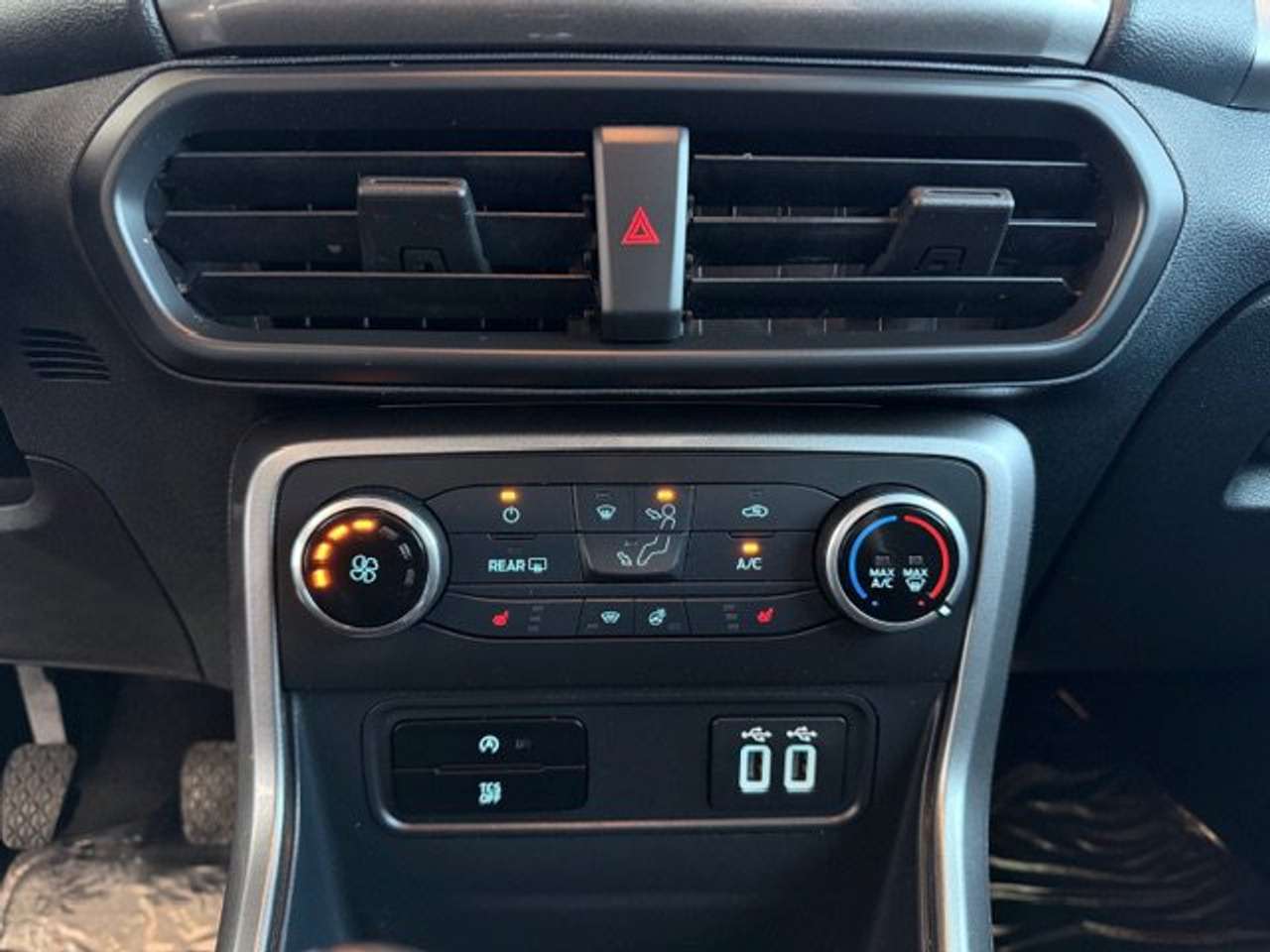 Ford EcoSport TREND BENZINE 76000KM — foto 13 van 20