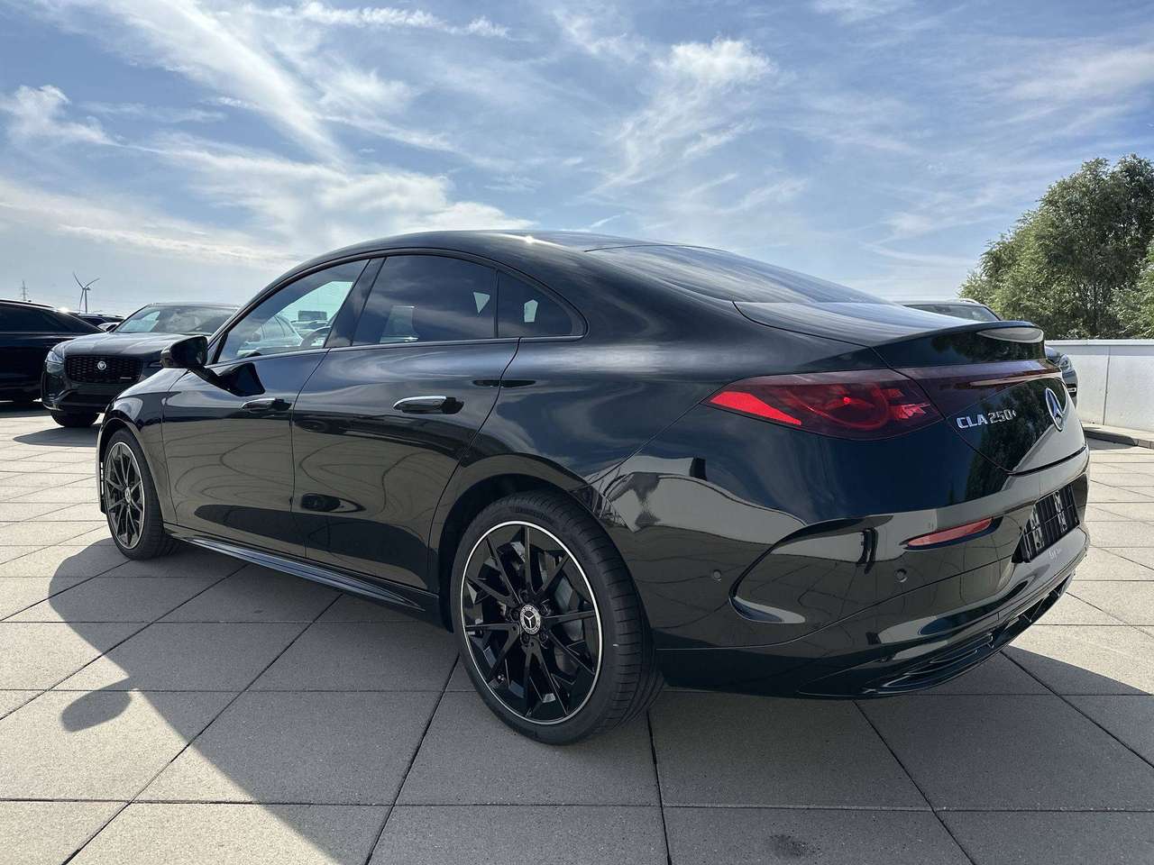 Mercedes-Benz CLA 250 + ELECTRIC AMG Line Head-up 19" Premium Plus pakket — foto 8 van 19
