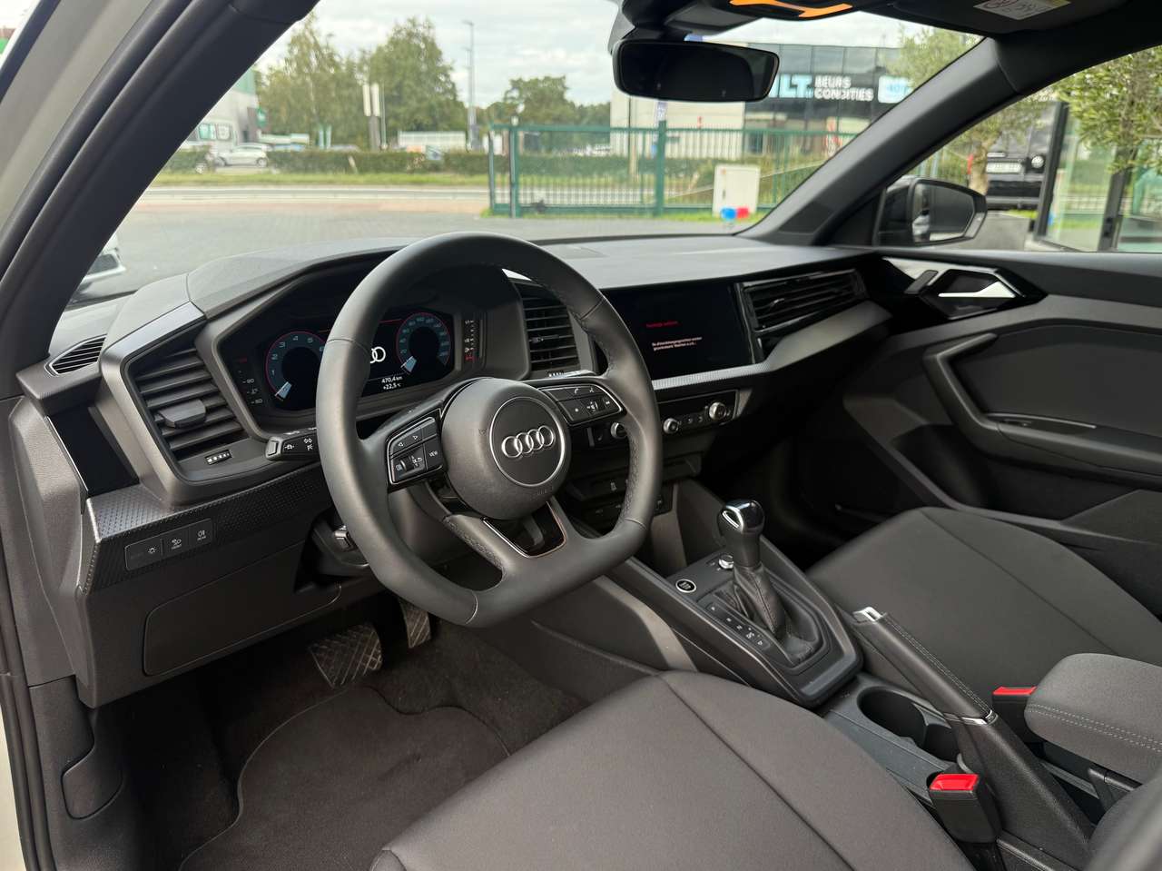 Audi A1 Sportback 25 TFSI S line S tronic Automaat 12/2025 — foto 9 van 18