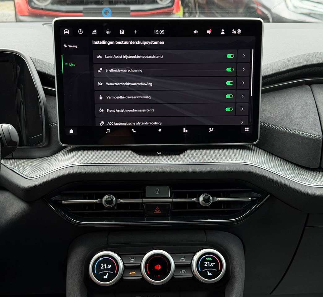 Skoda Kodiaq MHEV SPORTLINE PANO CANTON CAMERA CARPLAY SFEERVERLICHTING MEMORY SEATS — foto 12 van 19