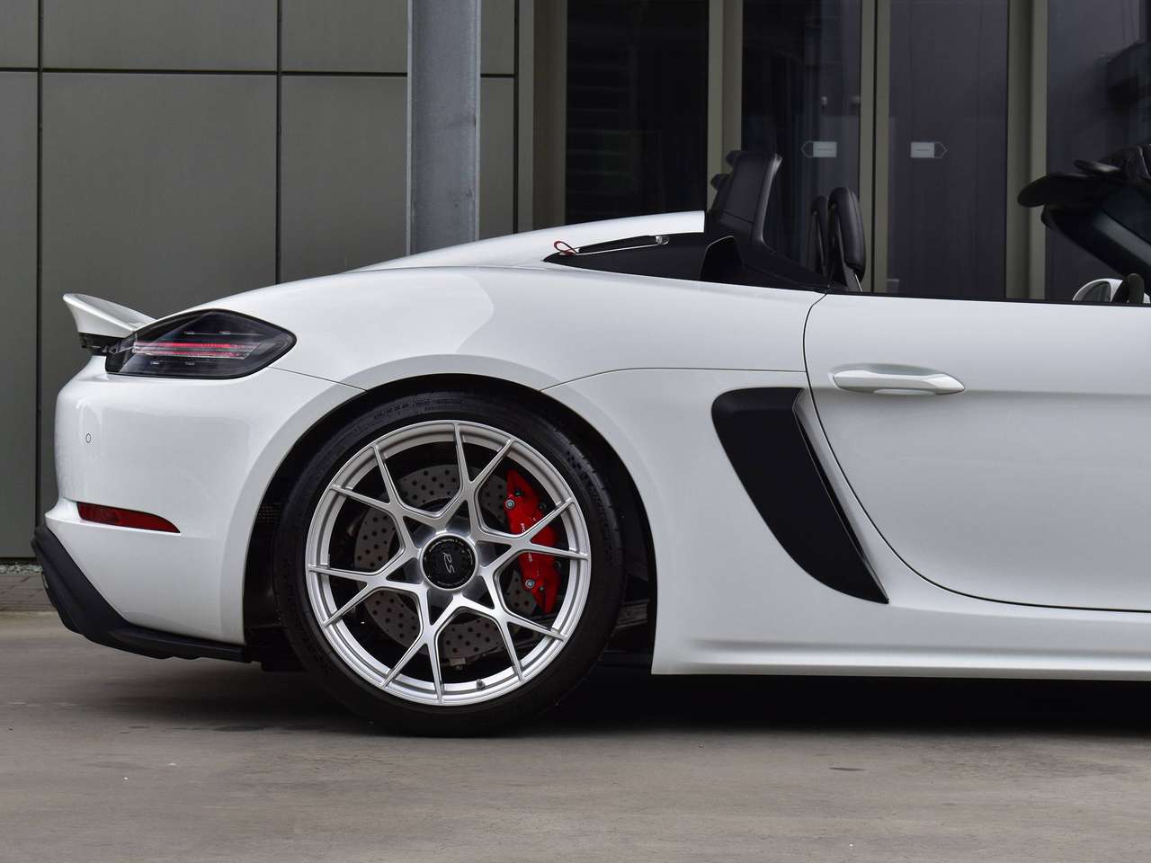 Porsche Boxster 718 Spyder RS / 4.0 PDK / Pure White / 1st Owner — foto 25 van 25